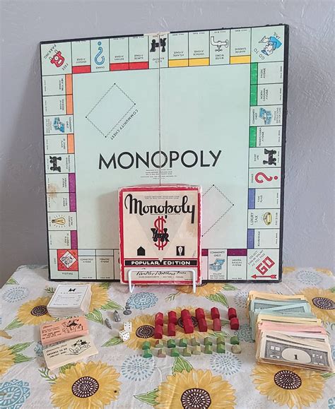 Vintage 1946 Monopoly Board Game Set 